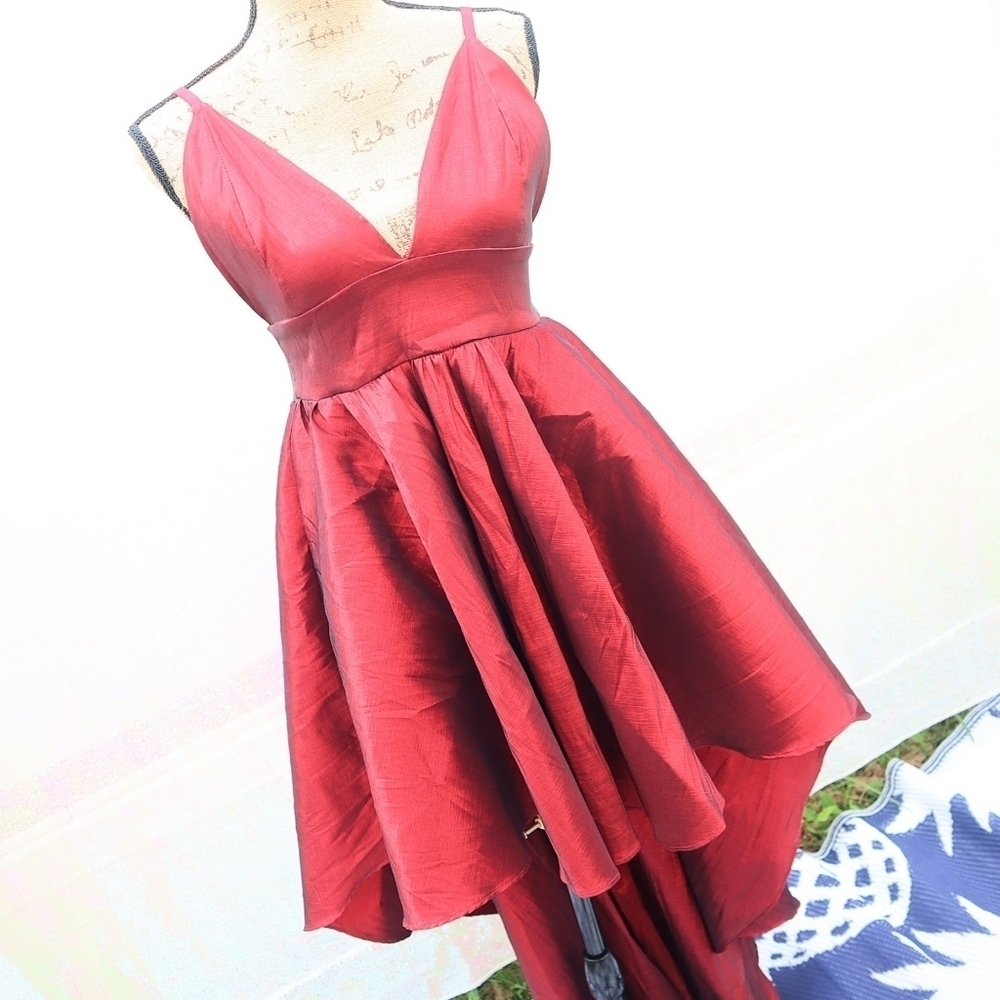 DEEP RED HI-LO PROM DRESS M Windsor Vintage V-neck Taffeta Retro Classic Wine